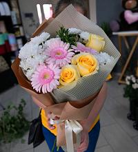 Букет цветов из:  Герберы, Розы и Хризантемы в Гончарово