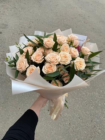 Букет Кремовые розы Латте в Гончарово